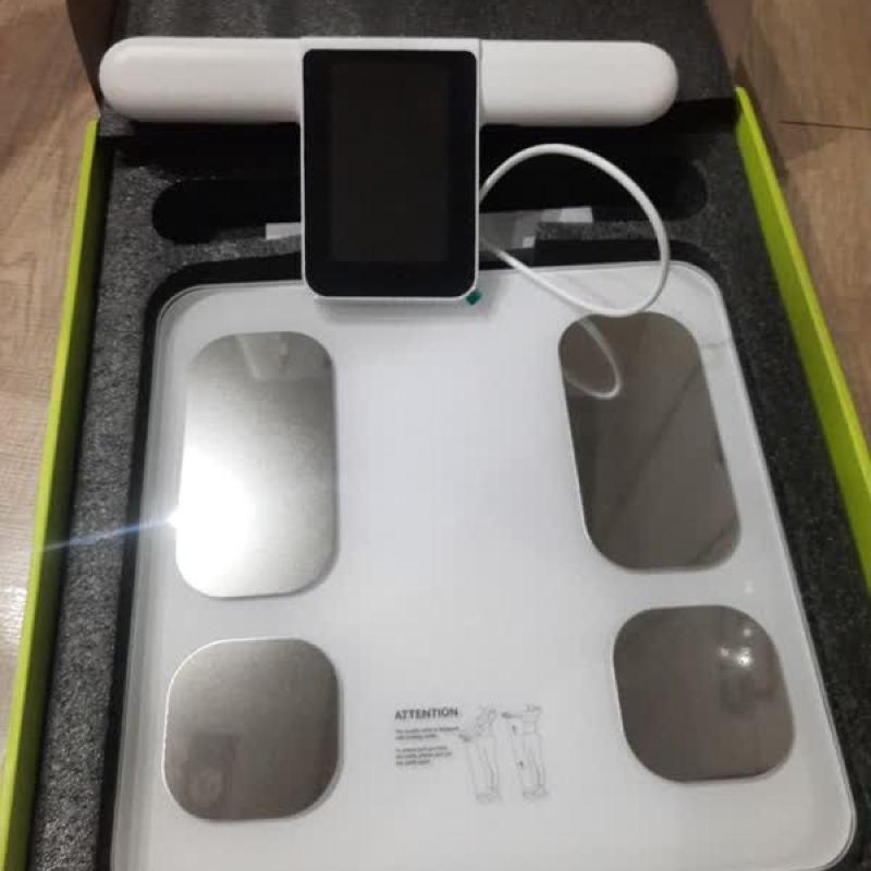 دستگاه آنالیز ترکیب بدن- دستگاه بادی کامپوزیشن باشگاهی